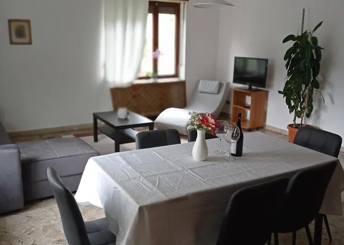 La Maison Des Fleurs